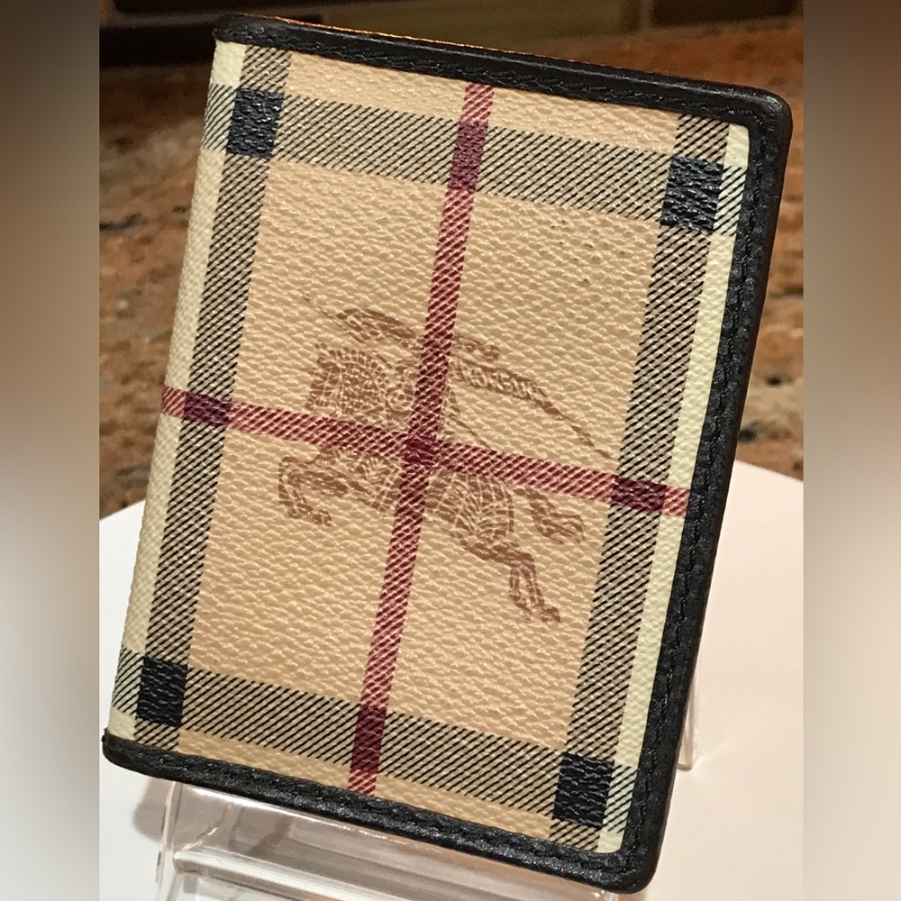 Burberry Nova Check Card/ID Holder 😍❤️ - Picture 3 of 17
